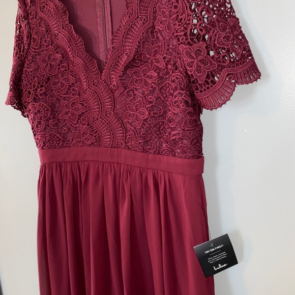 - NEW Angel in Disguise Burgundy Lace Skater Dress - Picture 5 of 6